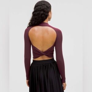 LULULEMON W3HR5S Ribbed-Knit Twist-Back Mockneck Sweater Garnet